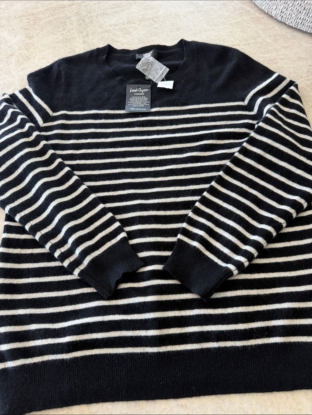 100% Cashmere Long-Sleeve Crewneck Sweater Striped Black & Cream Size 1X NEW